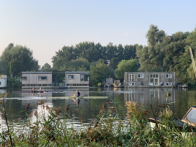 Amsterdam på cykel. Tur 1: mylder og ro, by, flod, polders og kanaler - ca. 22 km