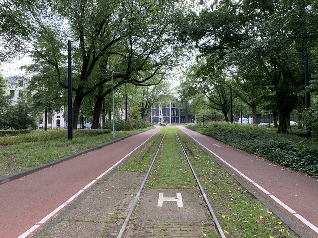 Amsterdam på cykel. Tur 1: mylder og ro, by, flod, polders og kanaler - ca. 22 km