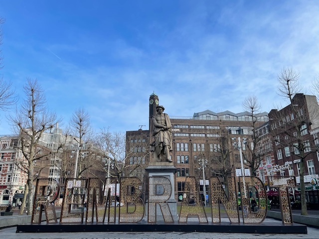 Amsterdam på cykel. Tur 1: mylder og ro, by, flod, polders og kanaler - ca. 22 km