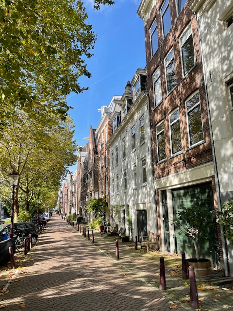Amsterdam på cykel. Tur 1: mylder og ro, by, flod, polders og kanaler - ca. 22 km