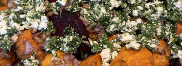 Søde kartofler og rødbeder med feta og valnødder