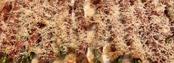 Asparges med parmaskinke